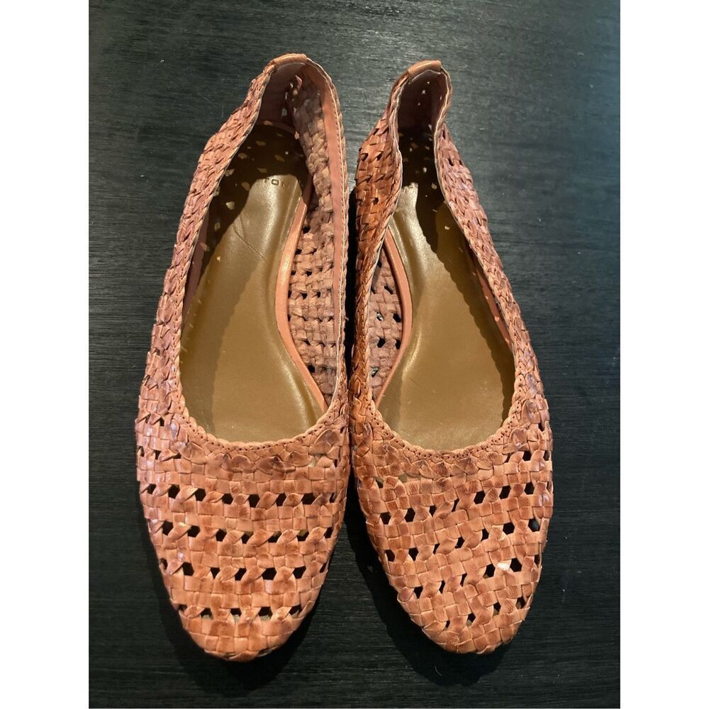 H HALSTON‎ Irene woven leather comfy flats size women’s coral brown color.